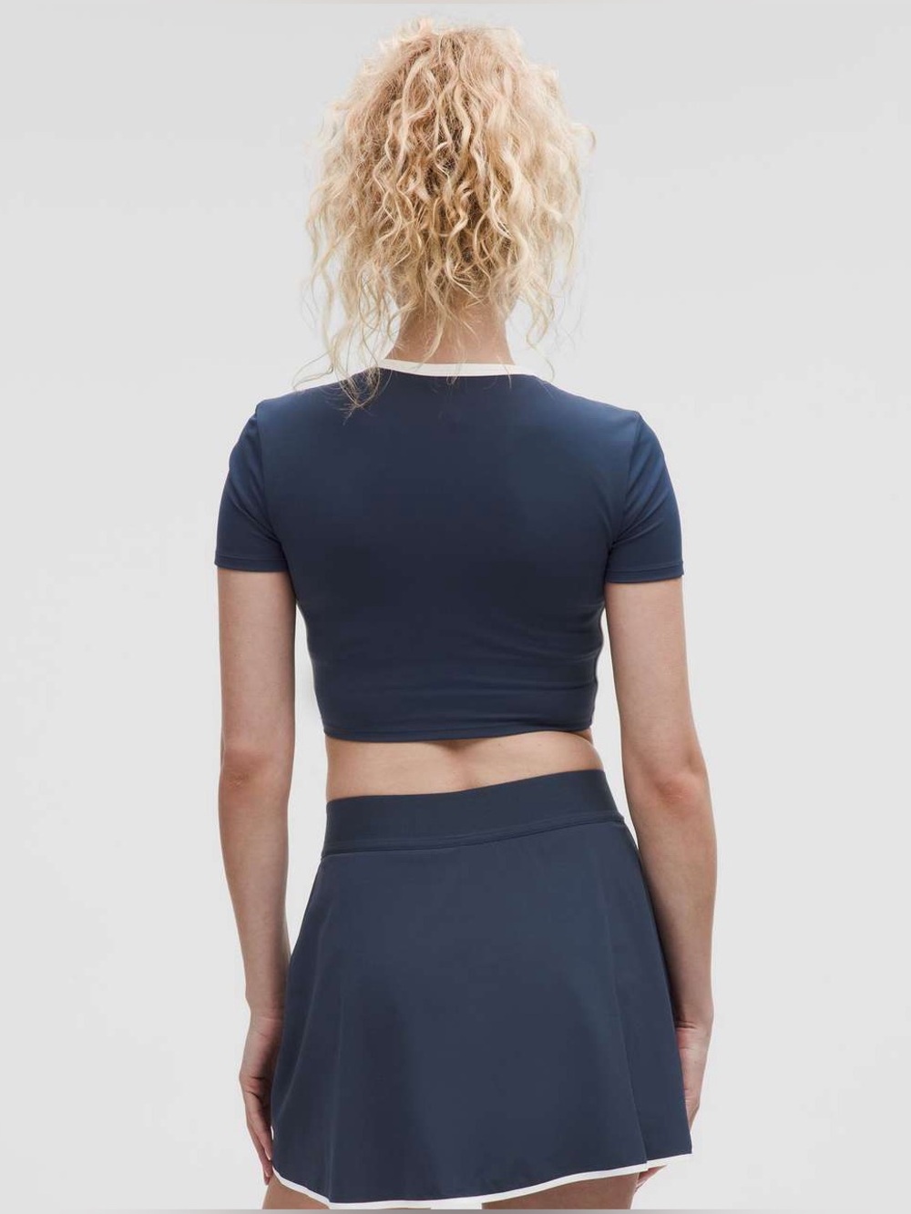 Lululemon Navy Short-Sleeve Crop Top with Contrast Trim - Picture 2 of 3
